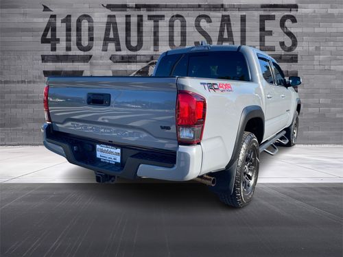 2020 Toyota Tacoma DOUBLE CAB TRD OFF-ROAD 4WD Lower Image 1