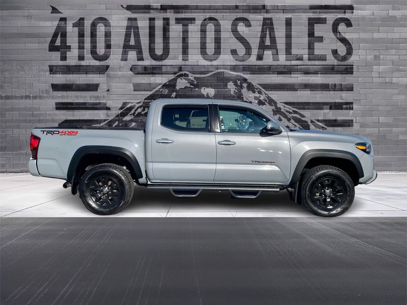 2020 Toyota Tacoma Double Cab TRD Off-Road 4x4 photo 2