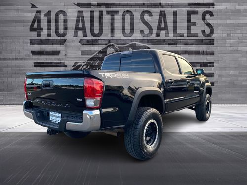 2017 Toyota Tacoma TRD Off-Road 4x4 *LIFTED* Lower Image 1
