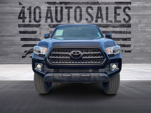 2017 Toyota Tacoma TRD Off-Road 4x4 *LIFTED* Lower Image 3