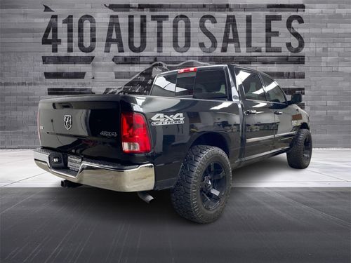 2017 Ram 1500 Crew Cab SLT 4X4 Lower Image 1
