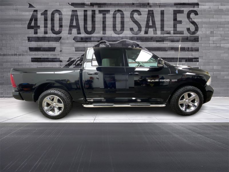 2012 Ram 1500 Sport Crew Cab 4X4 Upper Image 2