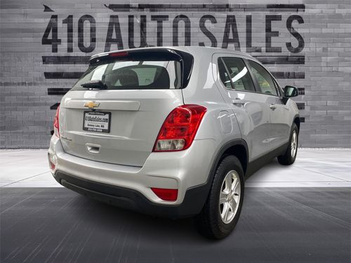 2018 Chevrolet Trax LS Crossover Lower Image 1