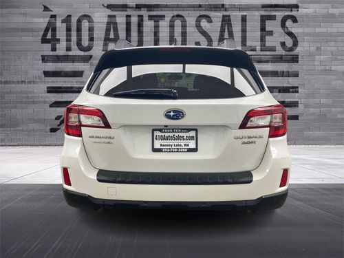 2017 Subaru Outback 3.6R Limited AWD Lower Image 2