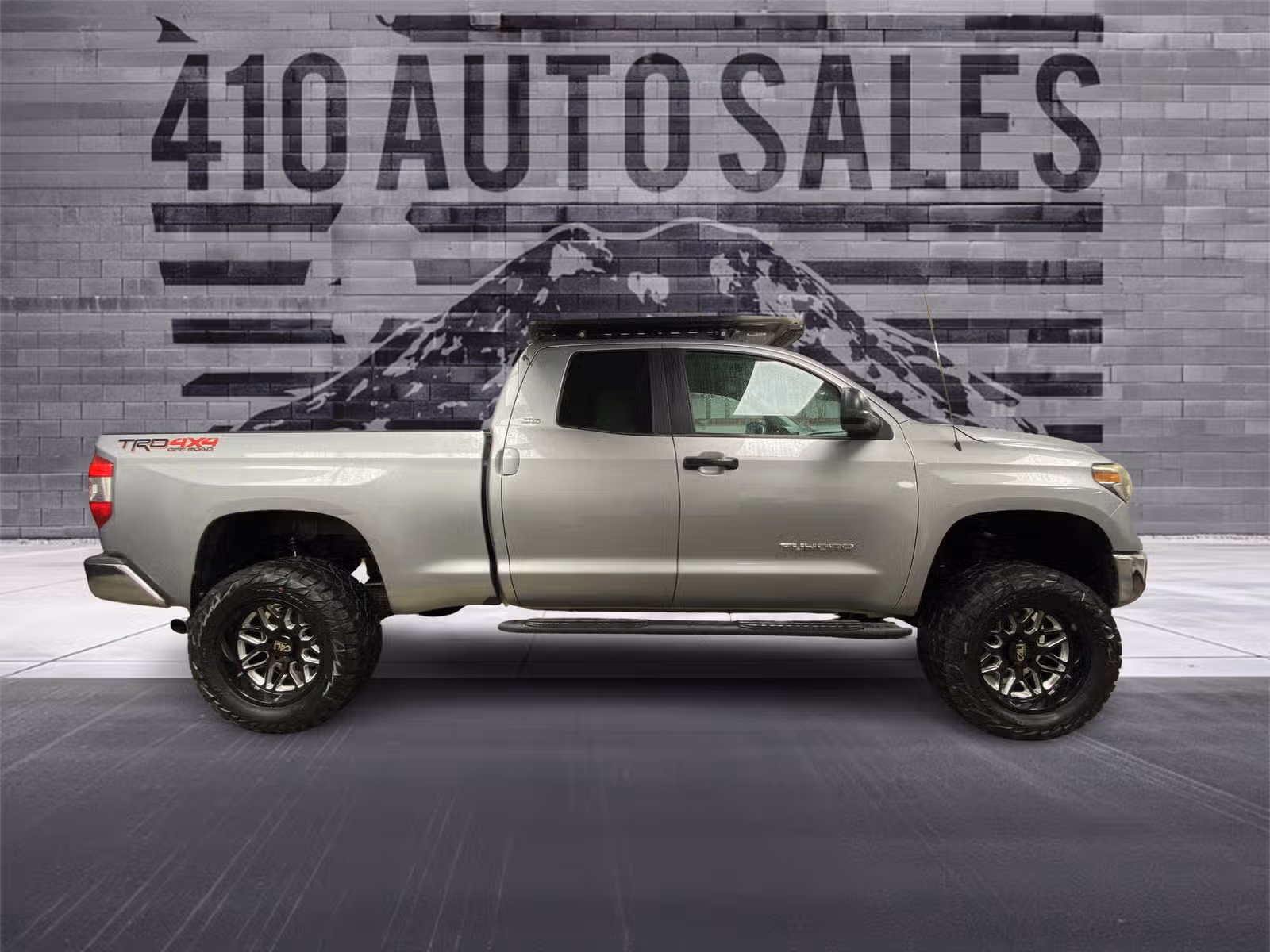 2018 Toyota Tundra SR5 TRD-OFF ROAD 4X4 *LIFTED* Upper Image 2