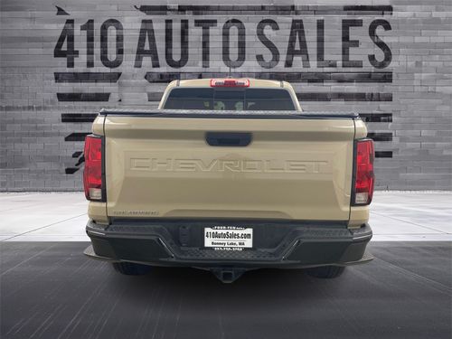 2023 Chevrolet Colorado Trail Boss 4X4 Crew Cab Lower Image 2
