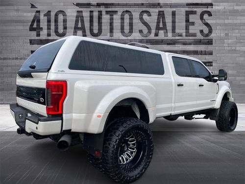 2018 Ford F-450 Super Duty Platinum Crew Cab Lower Image 1