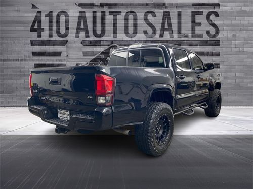 2018 Toyota Tacoma DOUBLE CAB SR5 4X4 *LIFTED* Lower Image 1