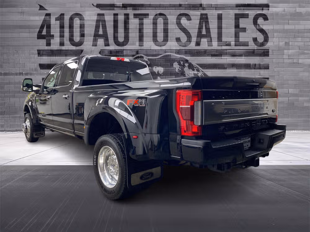 2019 Ford F-450 Super Duty Platinum Crew Cab Image 8