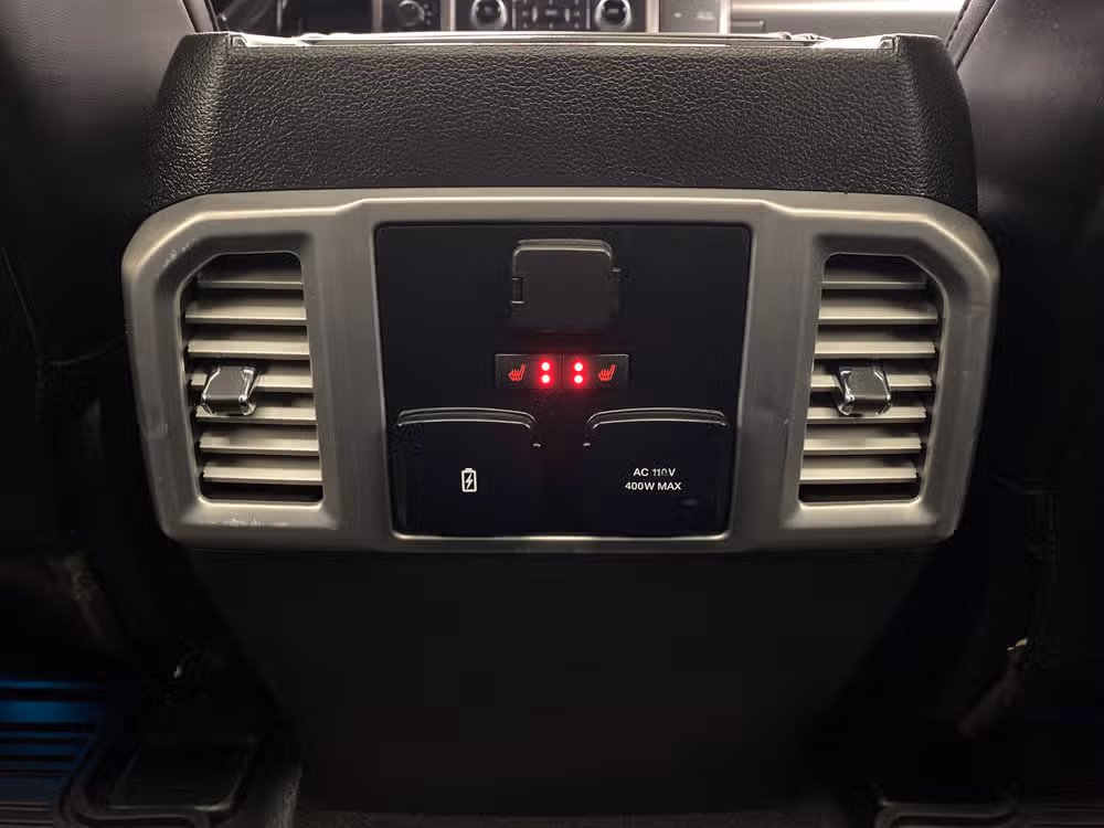2019 Ford F-450 Super Duty Platinum Crew Cab Image 26