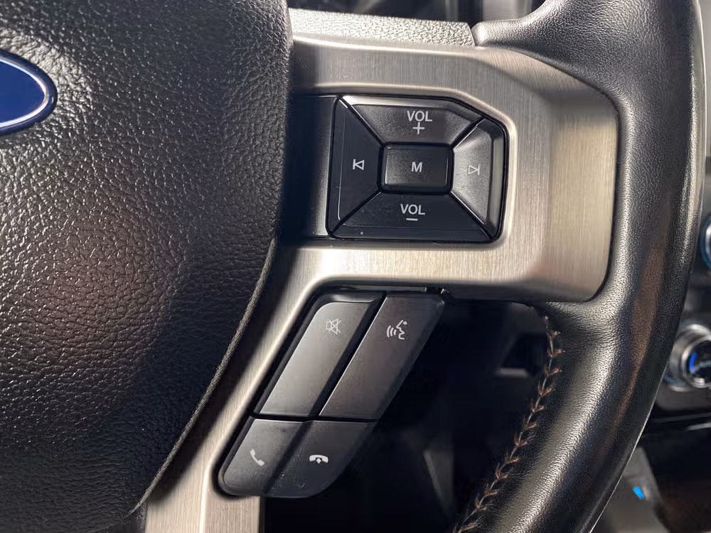 2019 Ford F-450 Super Duty Platinum Crew Cab Image 21