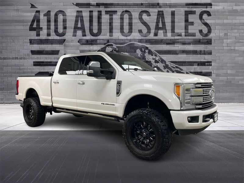 2019 Ford F-250 Super Duty Crew Cab PLATINUM 4X4 *LIFTED* Upper Image 1