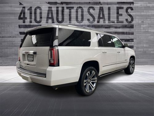 2019 GMC Yukon XL 4WD Denali Lower Image 1