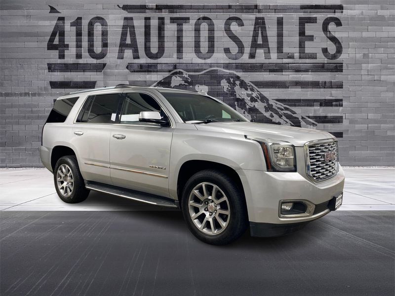 2018 GMC Yukon Denali 4WD * THIRD ROW * Upper Image 1