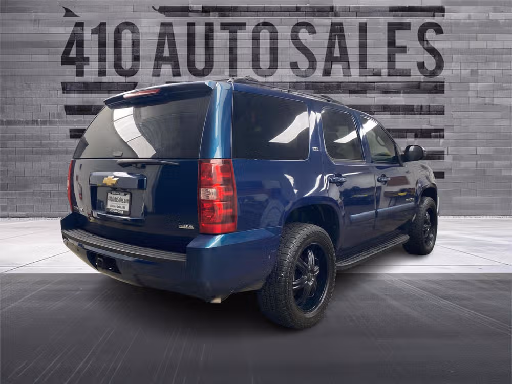 2007 Chevrolet Tahoe 4X4 Lower Image 1
