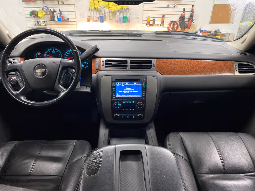 2007 Chevrolet Tahoe 4X4 Image 10