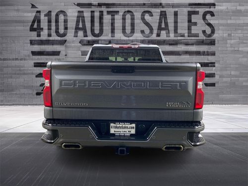 2021 Chevrolet Silverado 1500 High Country 4WD Lower Image 2