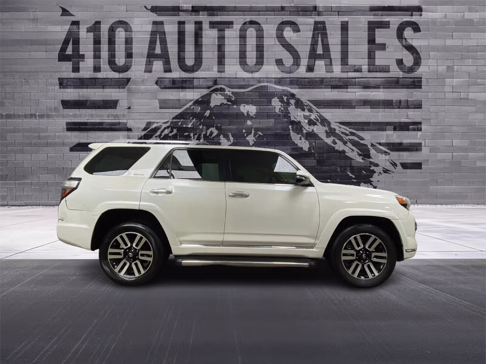 2015 Toyota 4Runner Limited 4WD Upper Image 2