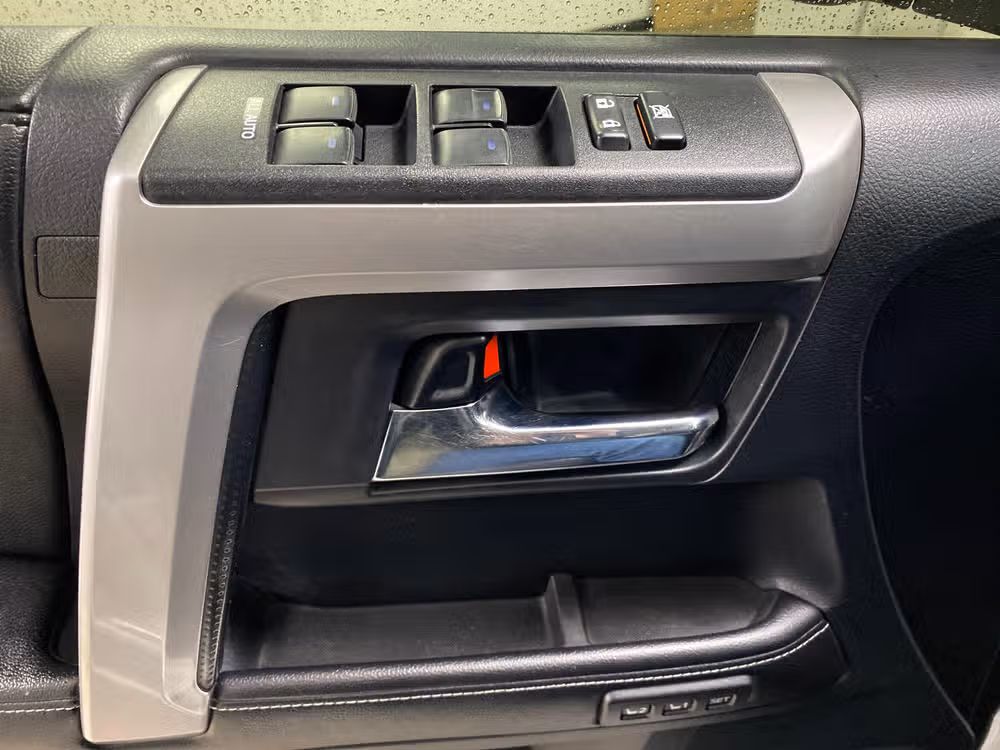 2015 Toyota 4Runner Limited 4WD Image 21