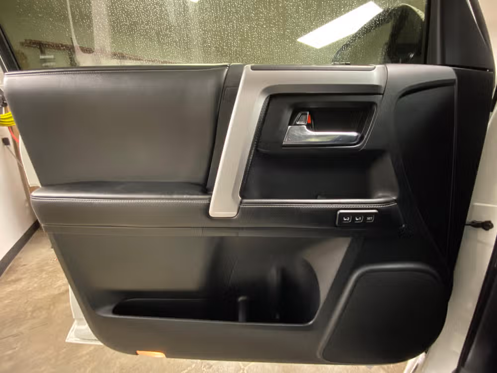 2015 Toyota 4Runner Limited 4WD Image 20