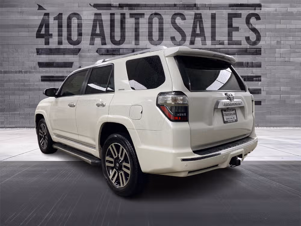 2015 Toyota 4Runner Limited 4WD Image 7