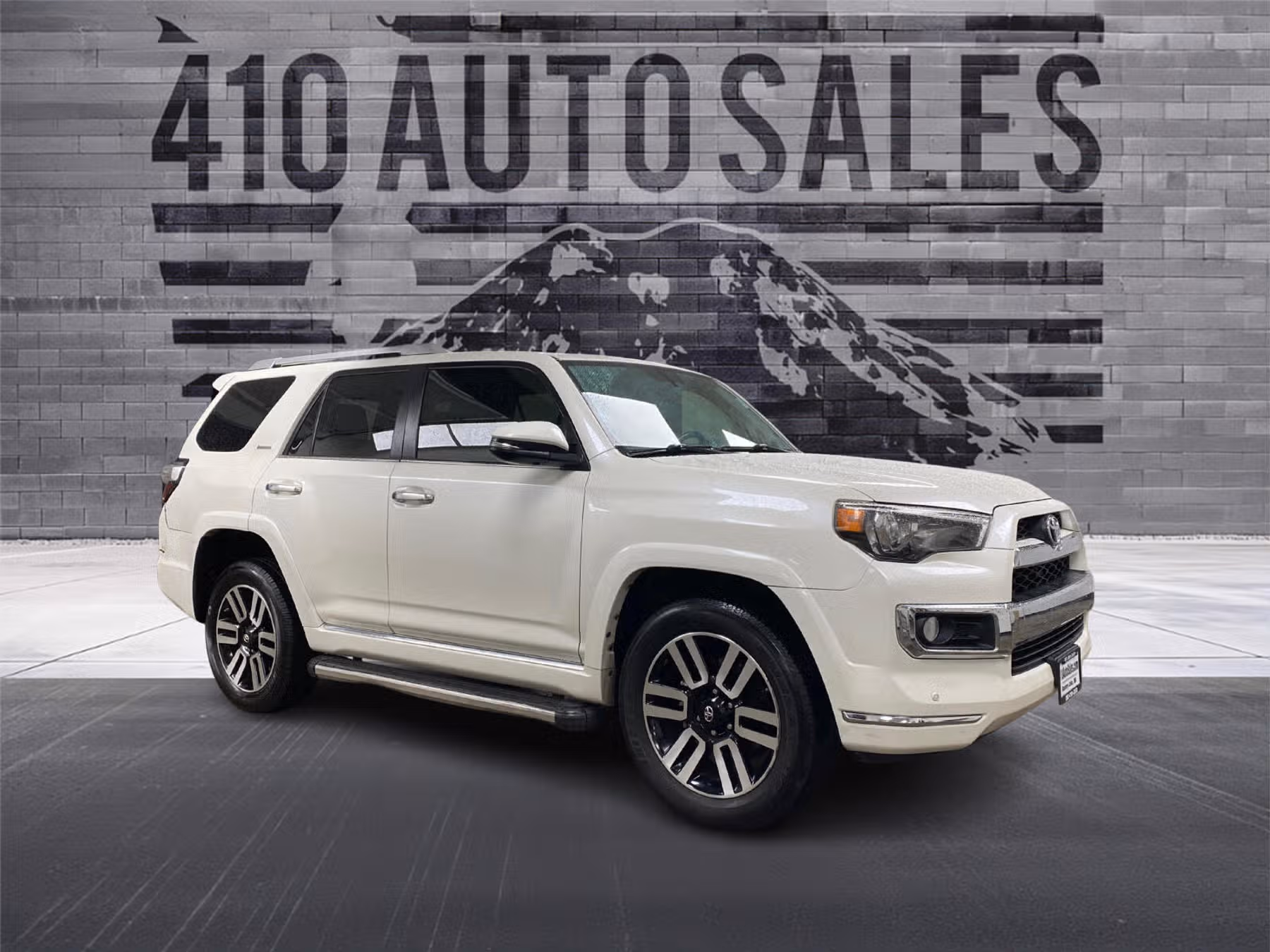 2015 Toyota 4Runner Limited 4WD Image 1