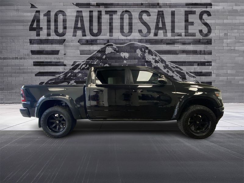2020 Ram 1500 Rebel Crew Cab 4X4 * BLACKOUT * Upper Image 2