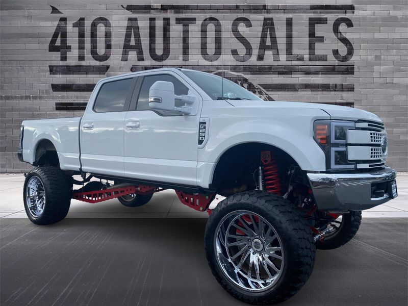 2019 Ford F-250 Super Duty Crew Cab ** CUSTOMIZED ** Upper Image 1