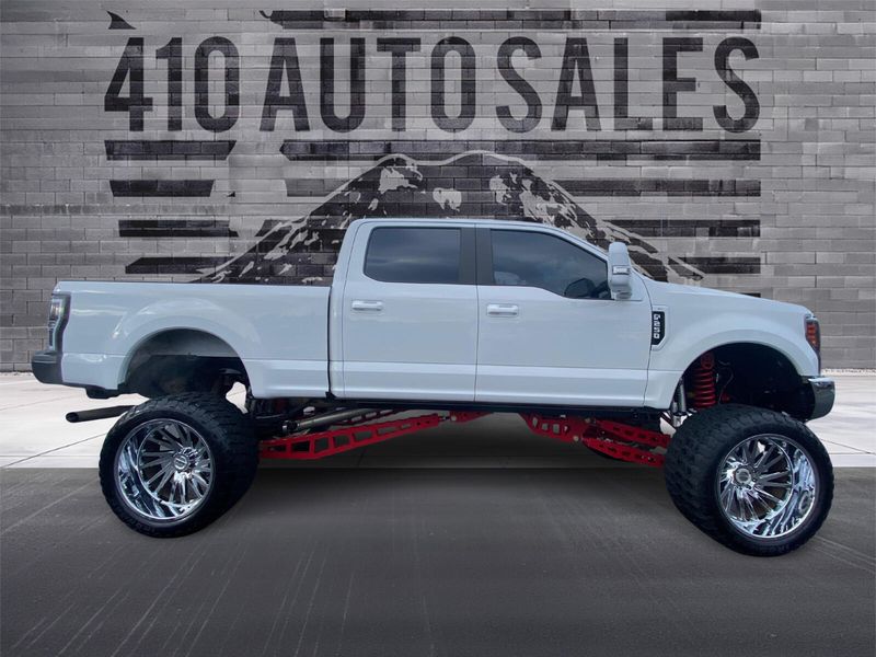 2019 Ford F-250 photo 2