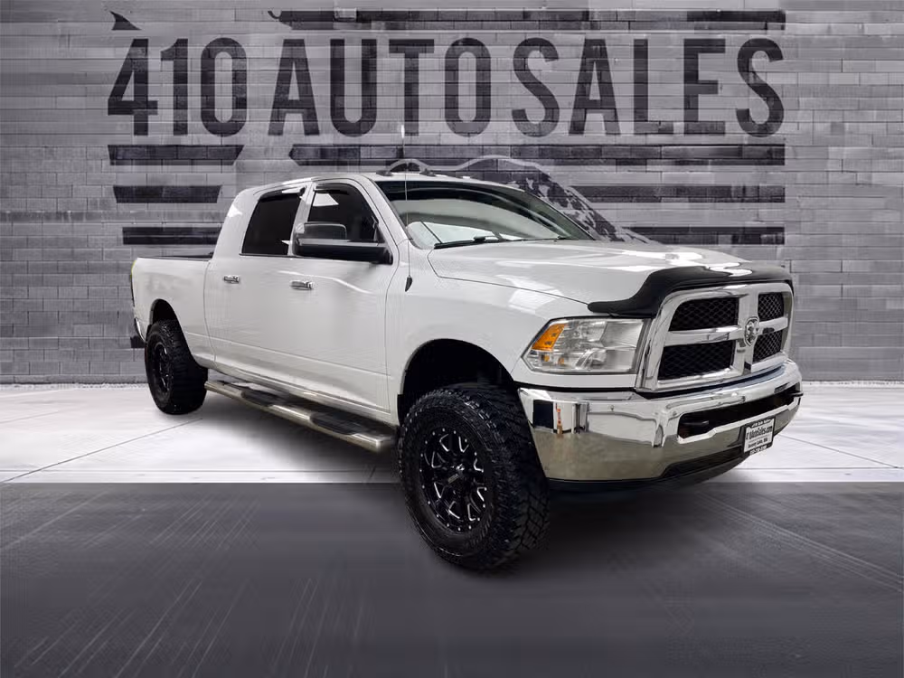 2016 Ram 3500 Mega Cab SLT 4X4 *LEVELED* Image 1