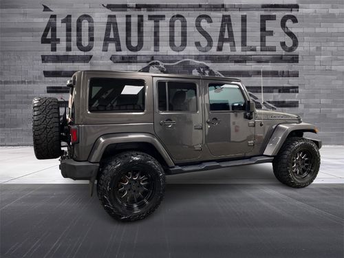 2017 Jeep Wrangler Unlimited SMOKY MOUNTAIN 4X4 Lower Image 1
