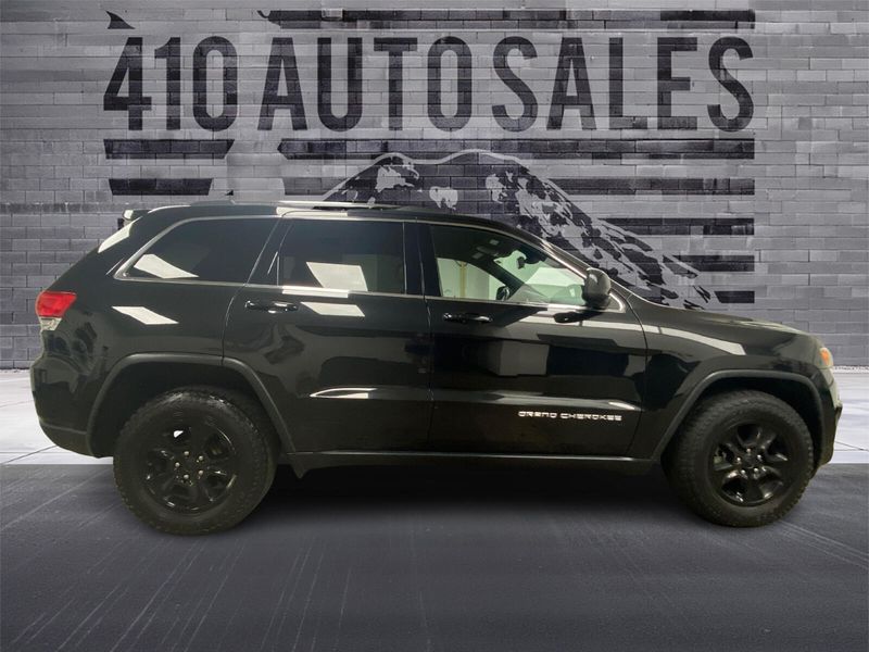 2015 Jeep Grand Cherokee Laredo E Upper Image 2