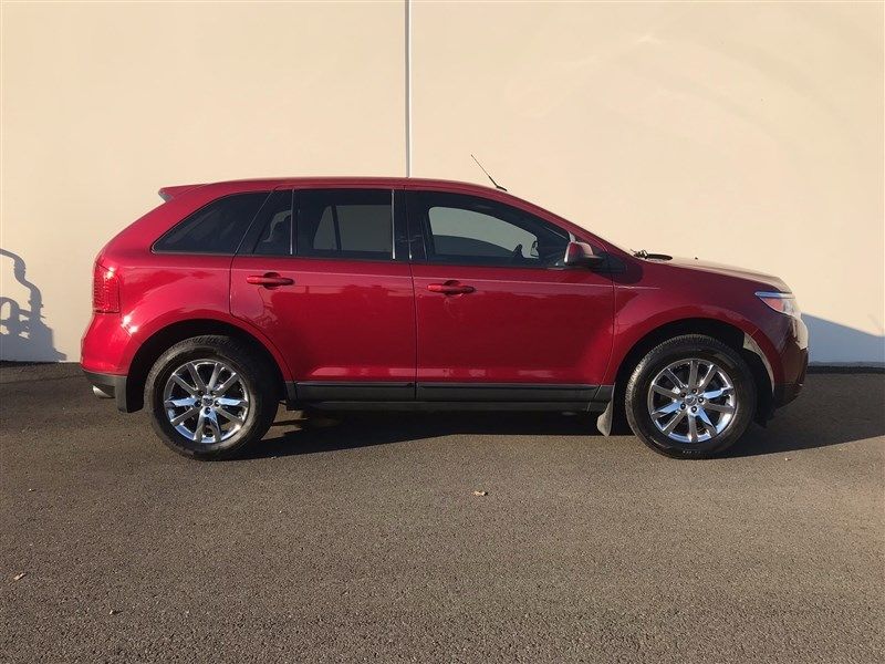 2013 Ford Edge SEL photo 2