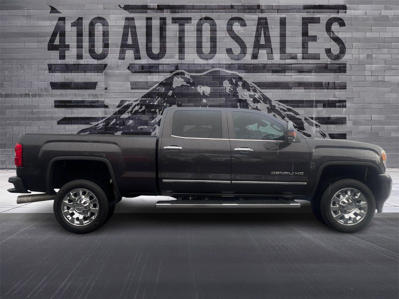 2016 GMC 2500HD DENALI Upper Image 2