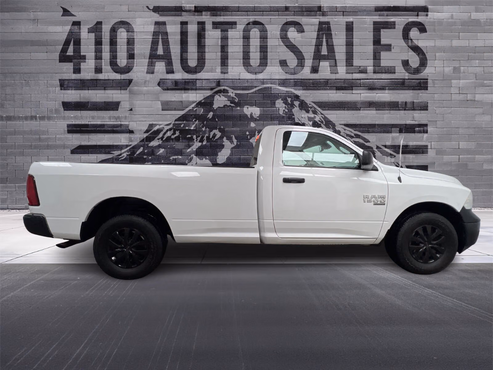2019 RAM 1500 CLASSIC TRADESMAN REGULAR CAB Upper Image 2