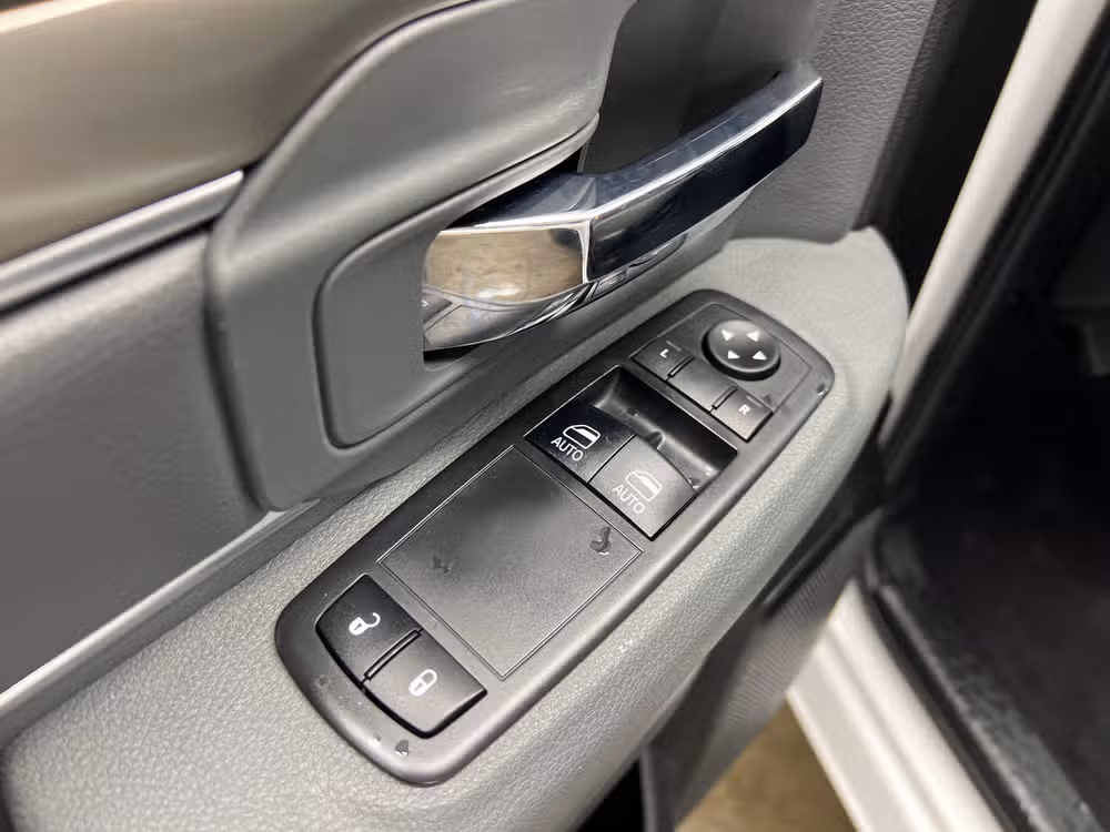 2019 RAM 1500 CLASSIC TRADESMAN REGULAR CAB Image 21