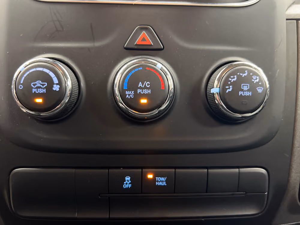 2019 RAM 1500 CLASSIC TRADESMAN REGULAR CAB Image 16
