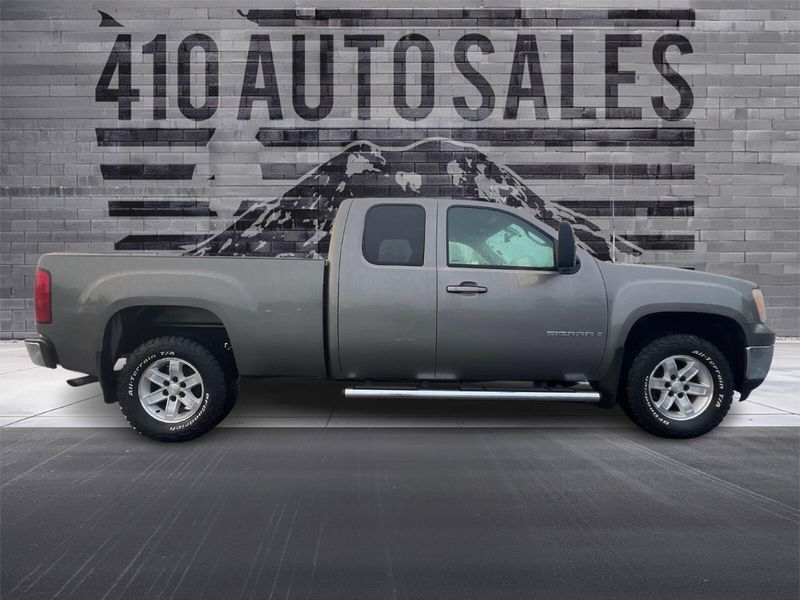 2007 Gmc Sierra 1500 SLT photo 2
