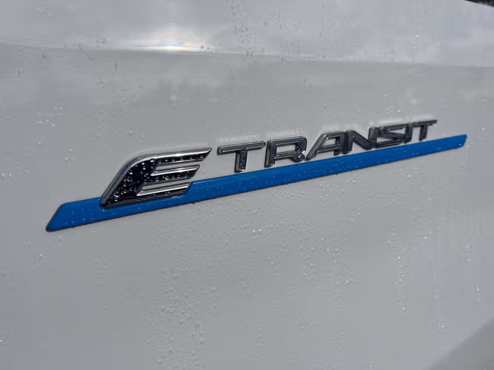 2022 FORD E-TRANSIT 350 CARGO VAN Image 9