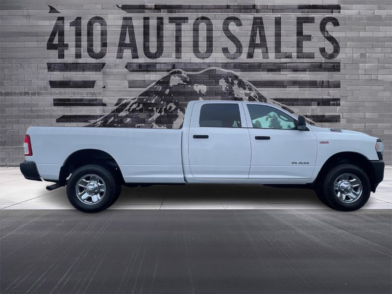 2022 RAM 2500 TRADESMAN *LONG BED* Upper Image 2