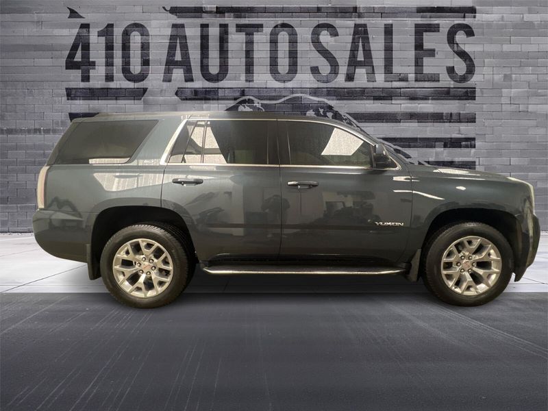 2019 Gmc Yukon SLT photo 2