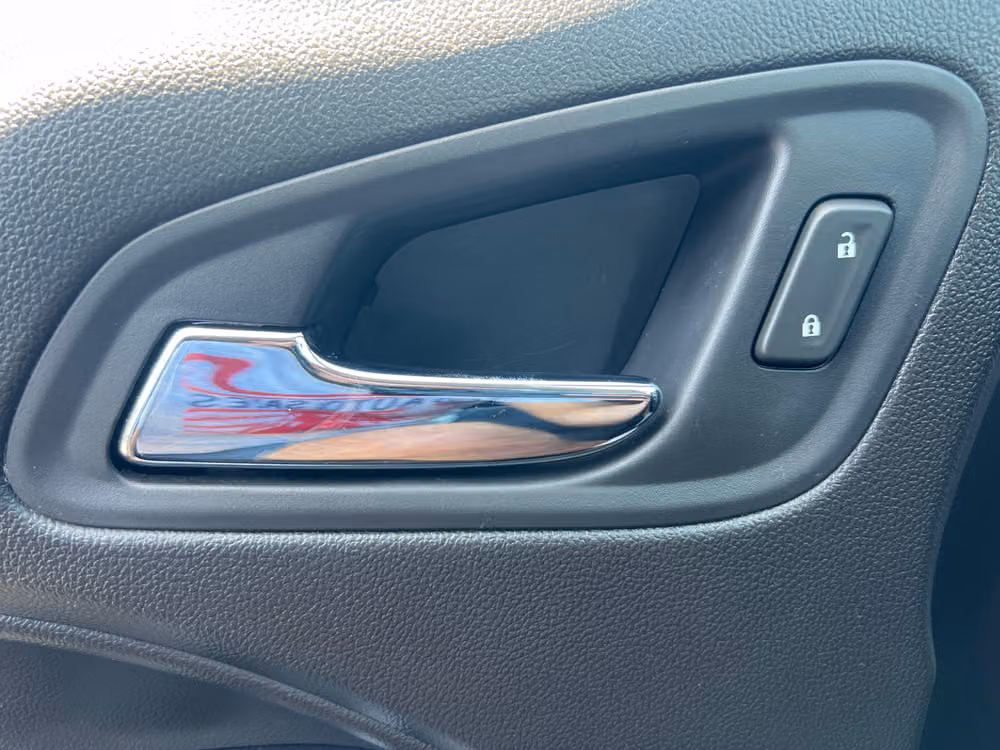 2018 CHEVY COLORADO LT Image 23