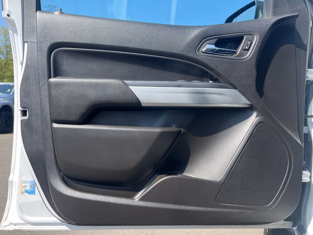 2018 CHEVY COLORADO LT Image 21
