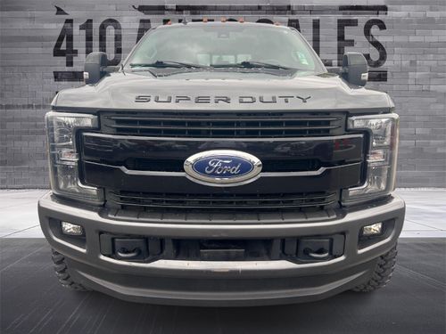 2019 FORD F-250 LARIAT FX4 Lower Image 3