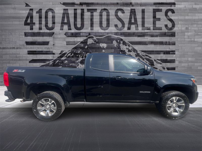 2020 Chevrolet Colorado Z71 photo 2