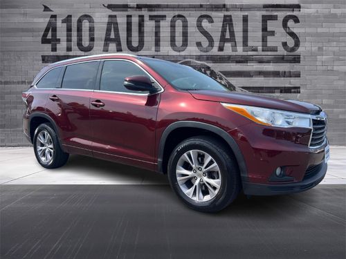 2224A - 2014 TOYOTA HIGHLANDER XLE