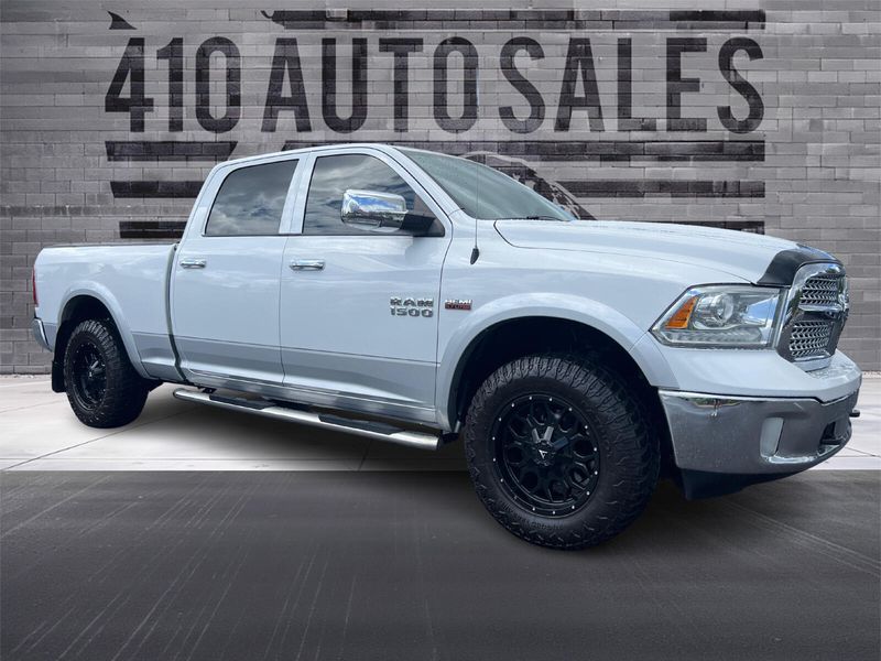 2015 RAM 1500 LARAMIE Upper Image 1