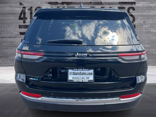 2023 JEEP GRAND CHEROKEE 4XE *HYBRID* Lower Image 2