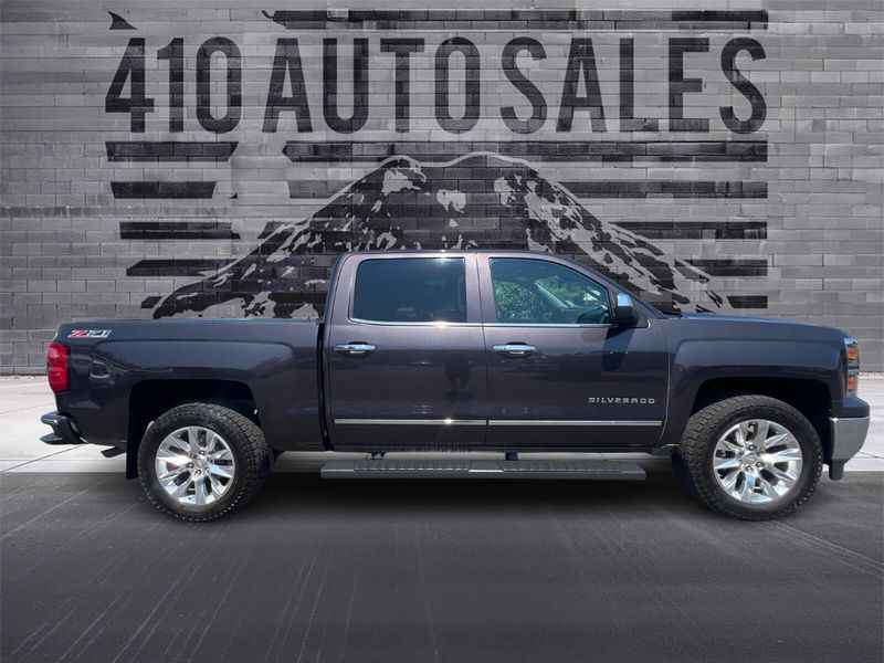 2015 Chevrolet Silverado 1500 photo 2