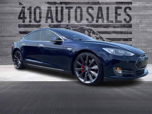 2382 - 2014 TESLA MODEL S P85
